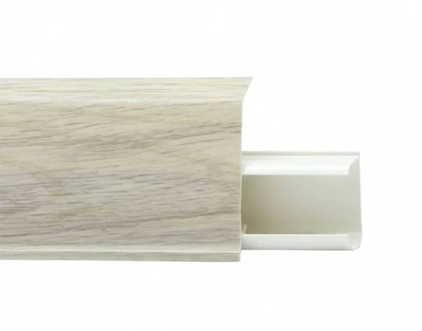 Пластиковый плинтус Royce №526 Дуб Орегон (55х23х2200мм) в Ижевске