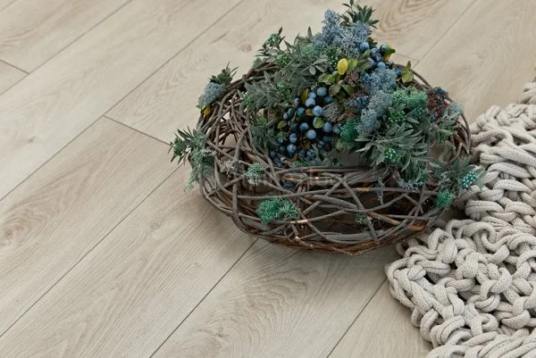 Кварц-виниловая плитка Alpine Floor Premium XL Дуб Белая Ночь ЕСО 7-2, 8 мм. 43 класс в Ижевске