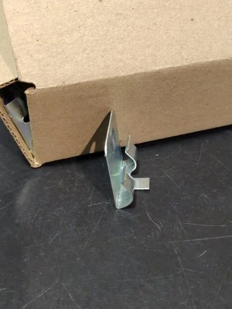 Клипсы к плинтусу MDF Bonkeel (50шт) в Ижевске