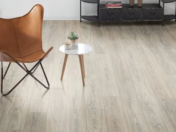 Ламинат Egger PRO 8/33 4V Дуб Бардолино серый EPL036 в Ижевске