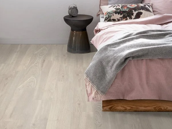 Ламинат Egger PRO 8/33 Дуб Кортон белый EPL051 в Ижевске