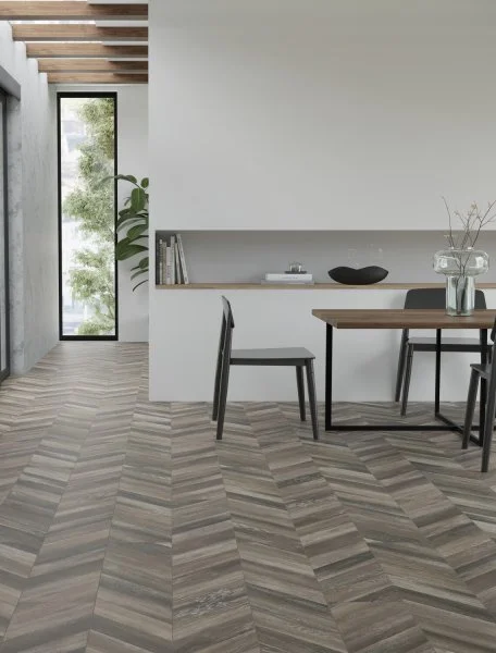 Ламинат Egger PRO 8/33 4V Large Дуб Кестинкорт Шоколад левая EPL240F4CL в Ижевске